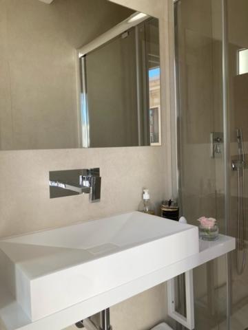 Chambre Privee Au Coeur De La Ville Nice Buitenkant foto